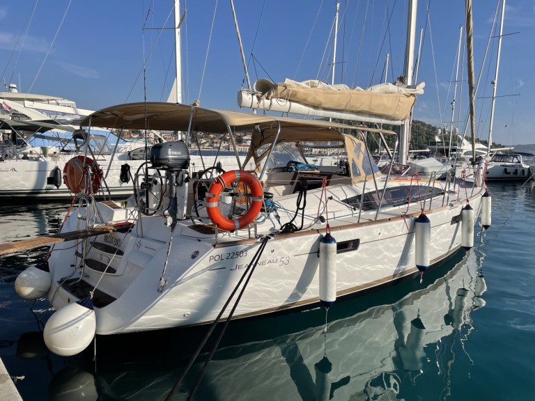 Boat rental Jeanneau Jeanneau 53 in Rogoznica on Samboat