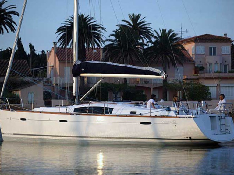 Yacht charter Marina de Portimão cheap Oceanis 43