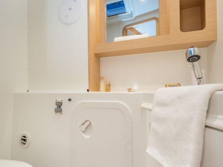 Catamaran rental with or without captain Lagoon Rogoznica