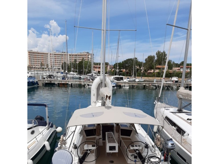 Sailboat rental with or without captain Dufour Furnari