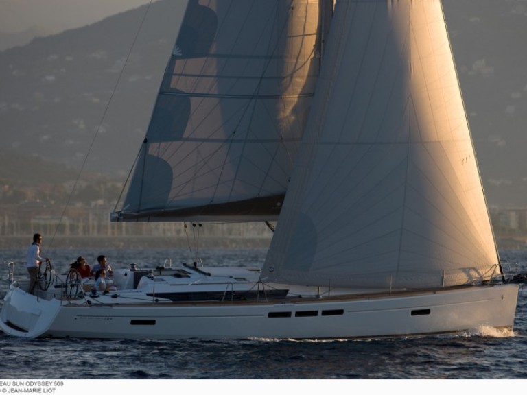 Jeanneau Sun Odyssey 509 in Seget Donji on SamBoat