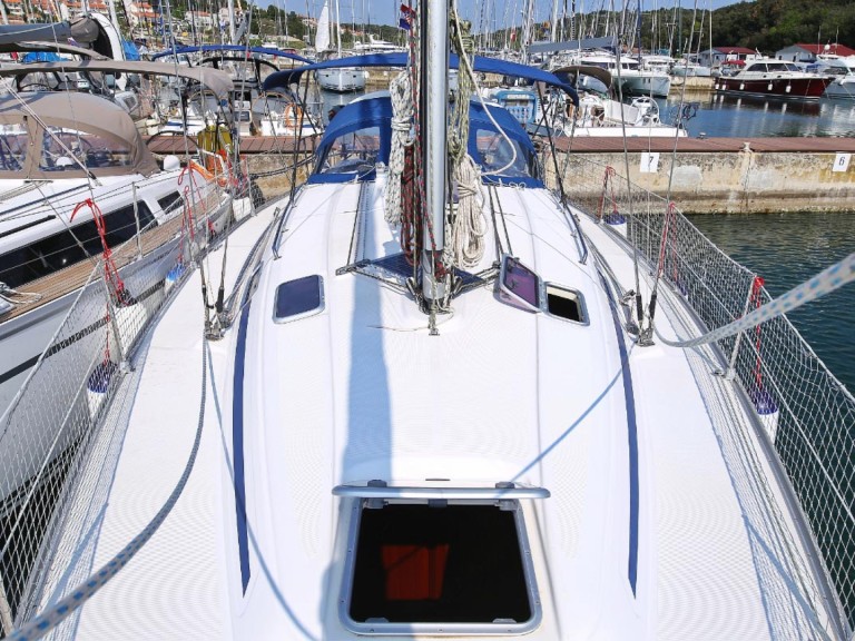 Yacht charter Marina Polesana cheap Bavaria 38