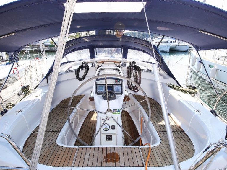Sailboat rental in Pula - Bavaria Bavaria 39 Cruiser