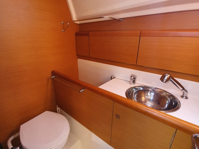 Sailboat rental with or without captain Jeanneau Ko Chang (Koh Chang)