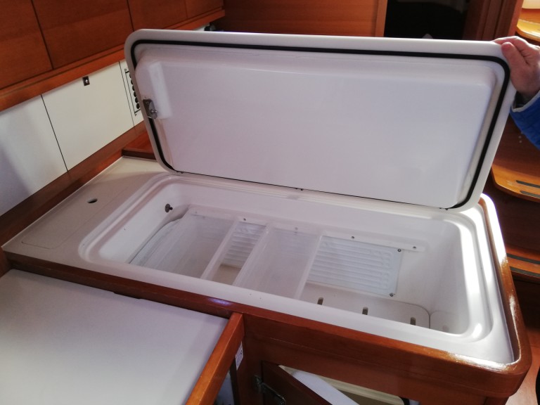 Sailboat rental in Pula - Dufour Dufour 450 Owner version