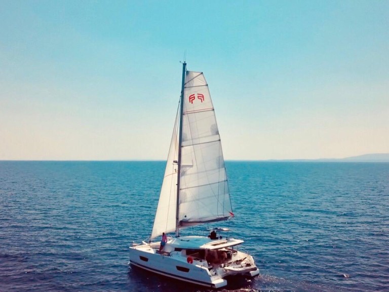 Boat rental Fountaine Pajot Lucia 40 in San Miguel De Abona on Samboat