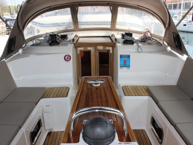 Sailboat rental in Jezera - Bavaria Cruiser 46