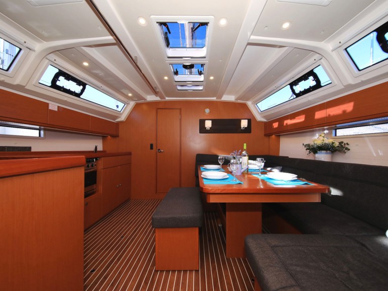 Rent a Bavaria Cruiser 46 Biograd na Moru