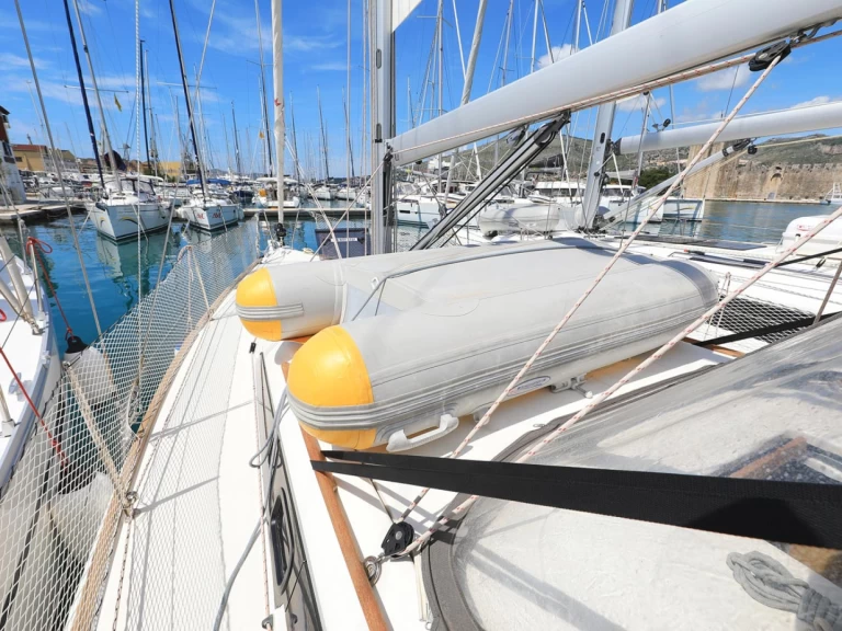 Sailboat for rent Pula at the best price
