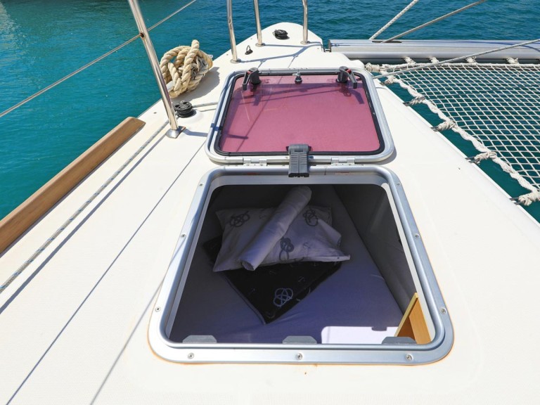 Yacht charter Trogir cheap Lagoon 400