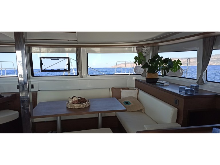 Bareboat Rental Catamaran Lagoon with a boat licence