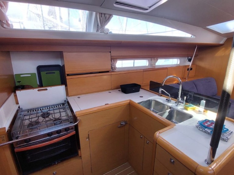 Boat rental Jeanneau Jeanneau 53 in San Miguel De Abona on Samboat