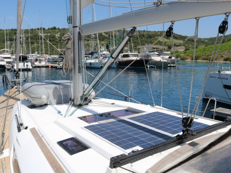 Rent a Jeanneau Sun Odyssey 469 San Miguel De Abona