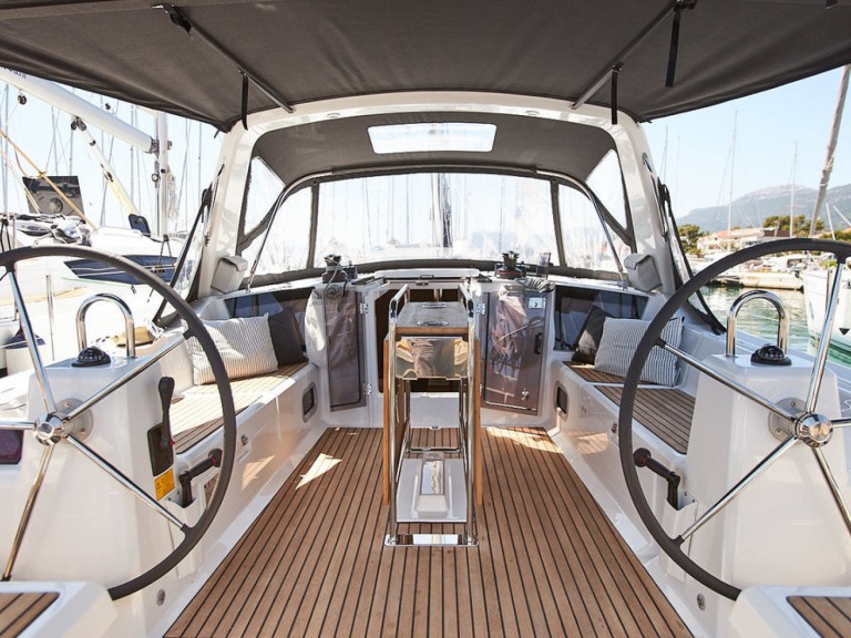 Rent a Bénéteau Oceanis 41.1 Kaštela
