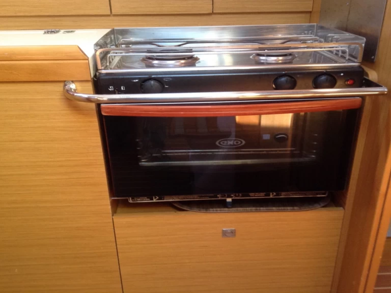 Jeanneau Sun Odyssey 42i in Préveza on SamBoat