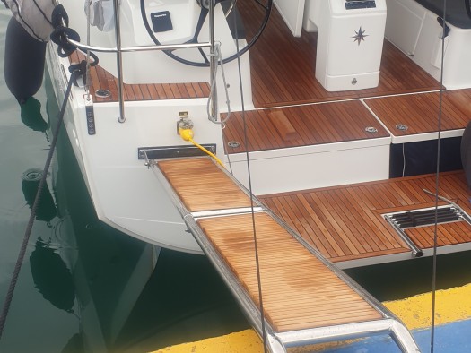 Sailboat rental in Tropea - Jeanneau Sun Odyssey 410 Performance - New sail