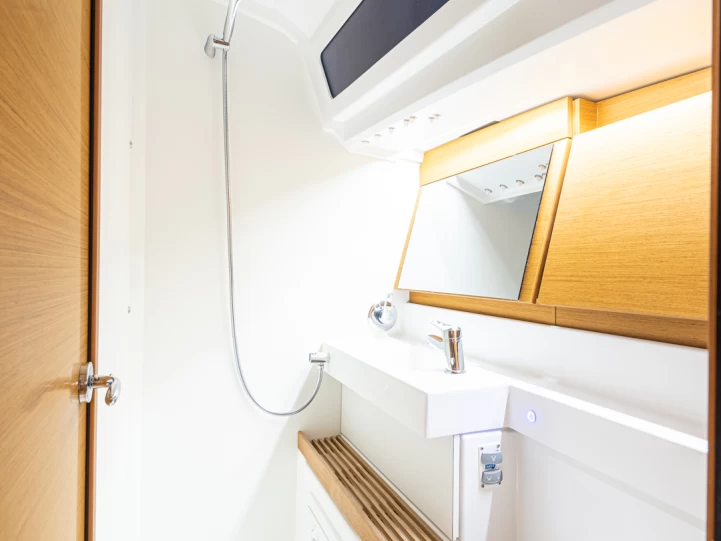 Bareboat Rental Sailboat Jeanneau with a boat licence