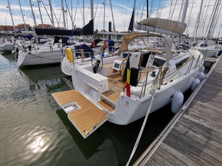 Dufour Dufour 390 Grand Large charter bareboat or captained in  Nieuwpoort-Bad