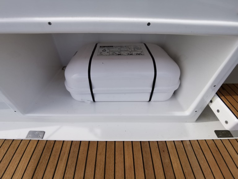 Sailboat rental in Nieuwpoort-Bad - Dufour Dufour 390 Grand Large