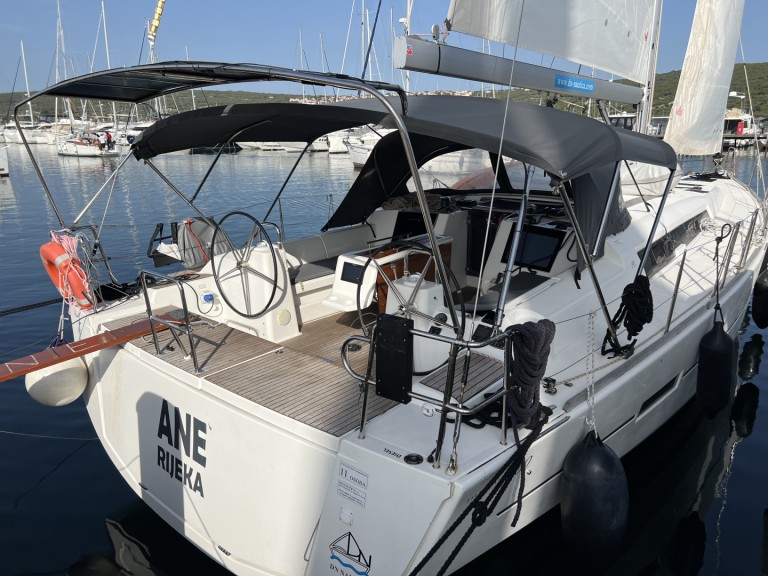Sailboat rental with or without captain Dufour Punat