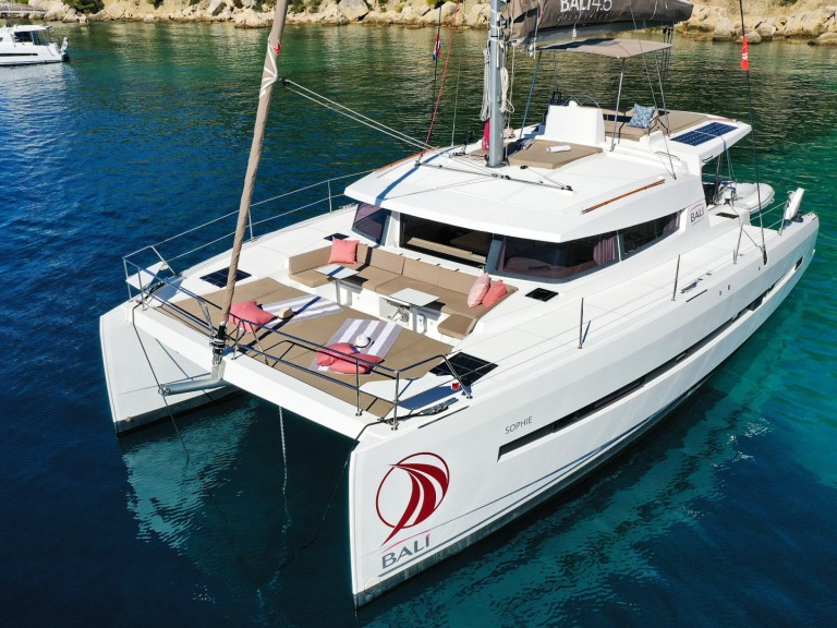 Catamaran for rent Seget Donji at the best price