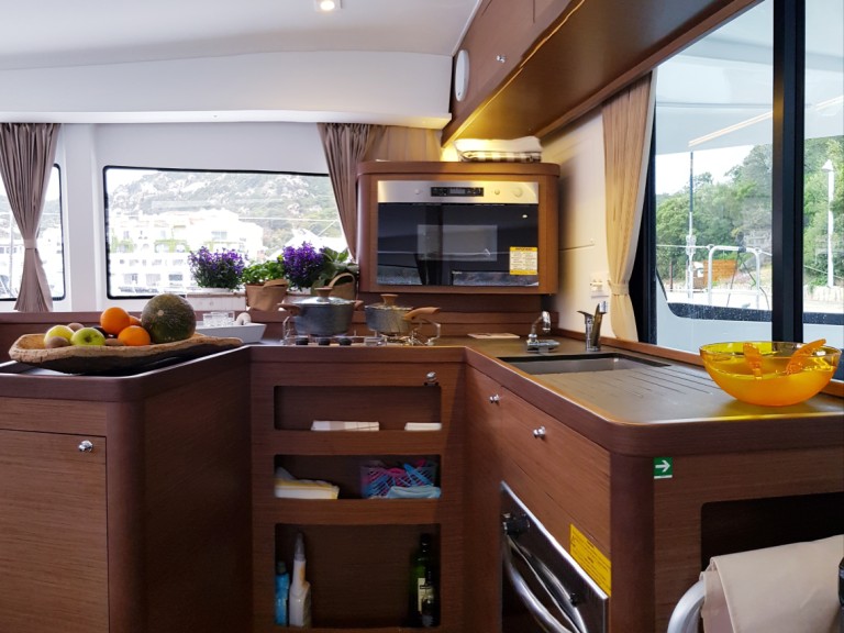 Rent a Lagoon Lagoon 42 Olbia
