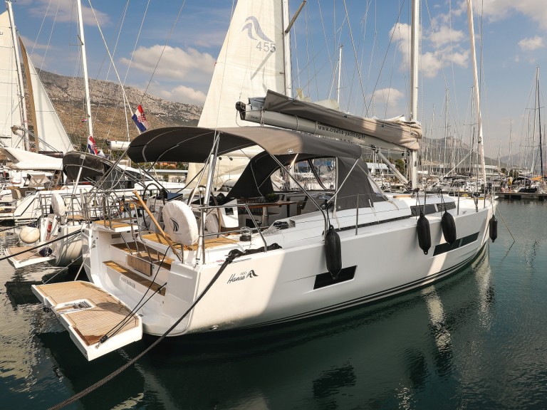 Sailboat for rent Biograd na Moru at the best price