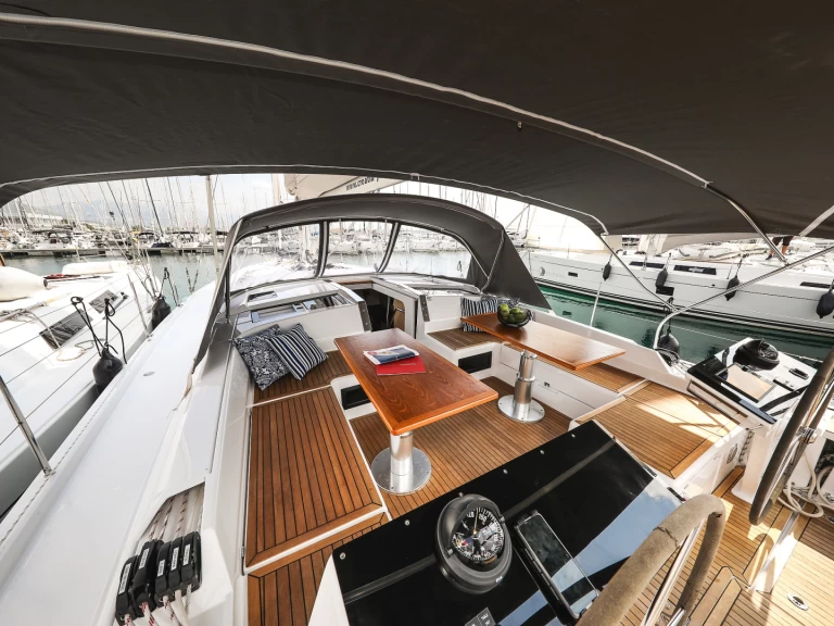 Boat rental Hanse Hanse 460 in Biograd na Moru on Samboat