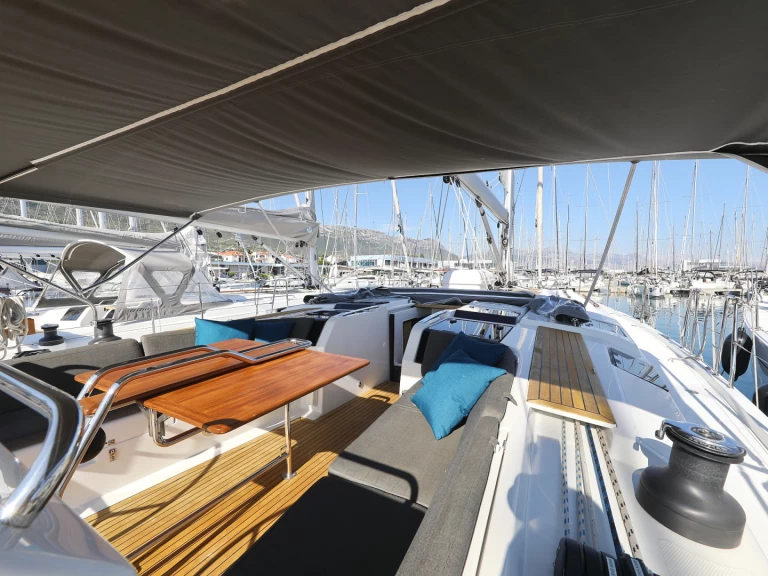 Boat rental Hanse Hanse 505 in Biograd na Moru on Samboat