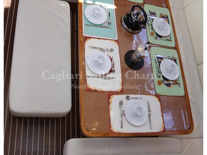 Yacht charter Cagliari cheap Cruiser 51
