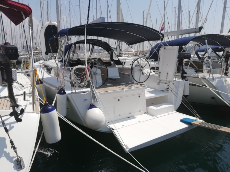 Sailboat for rent Medulin at the best price
