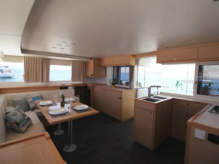 Yacht charter Alimos cheap Lagoon 450