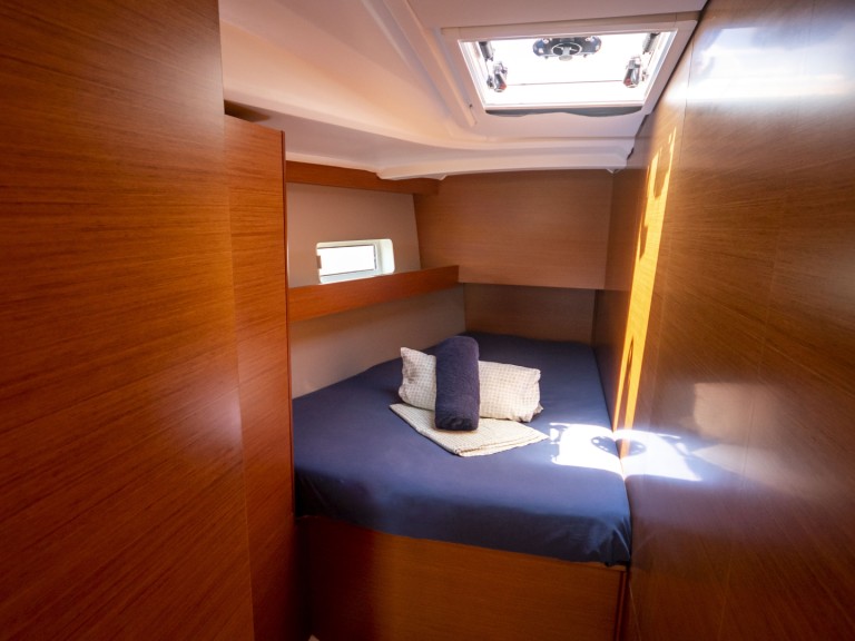 Sailboat rental with or without captain Jeanneau Palma de Mallorca