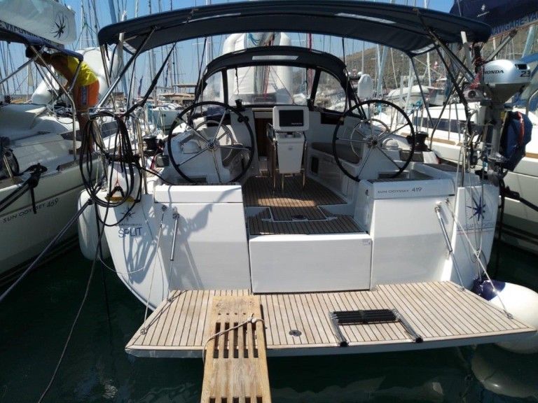 Sailboat rental with or without captain Jeanneau Gouvia