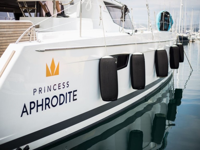Rent a Fountaine Pajot Saba 50 Trogir
