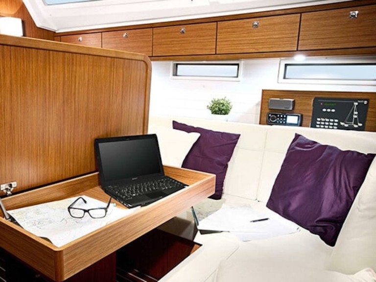 Yacht charter Nikiána cheap Bavaria 46