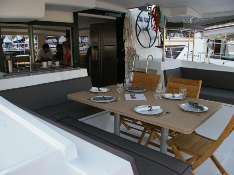 Catamaran rental in Mai Khao - Bali Bali 4.5