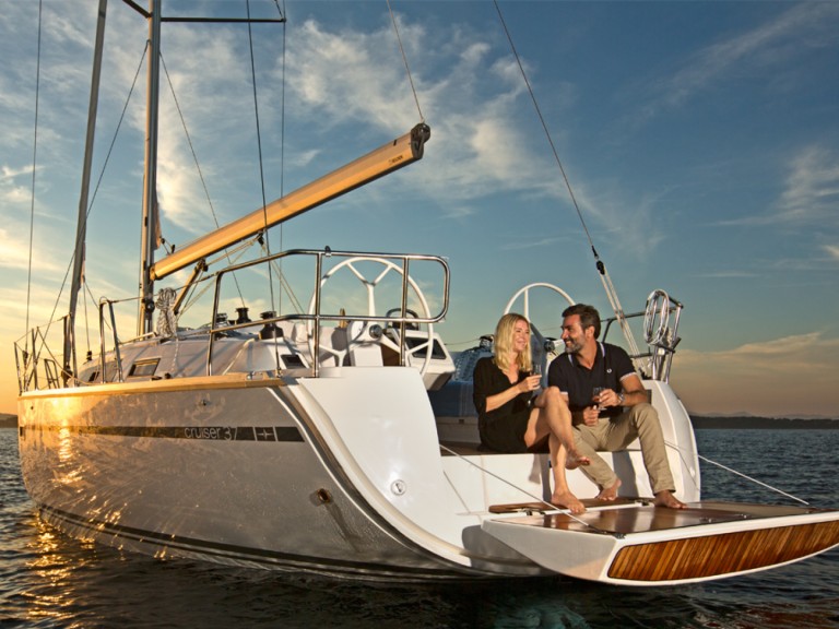 Sailboat rental in Zaton - Bavaria Cruiser 37