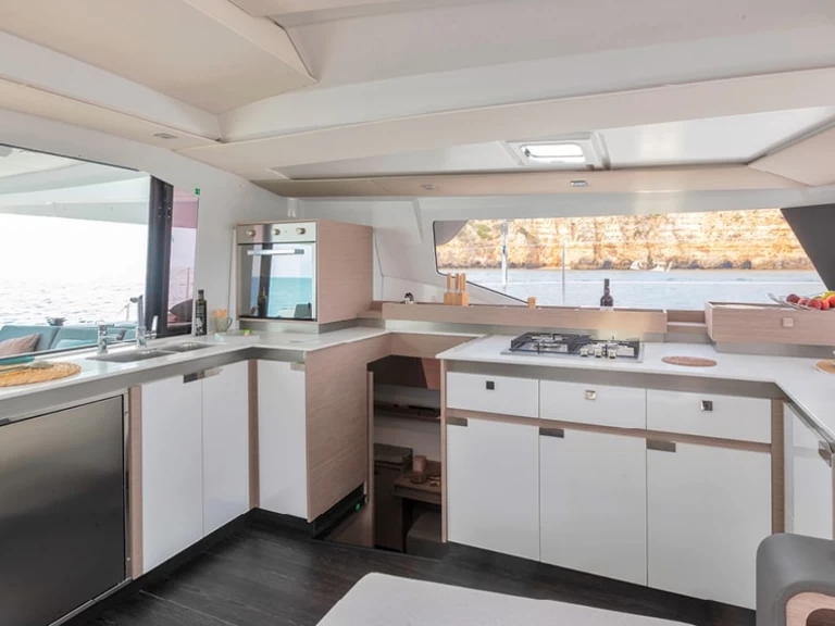 Boat rental Fountaine Pajot Elba 45 in Jolly Harbour on Samboat