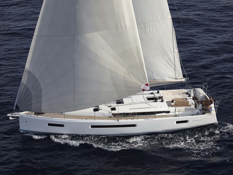 Rent a Jeanneau Sun Odyssey 490 Nikiána