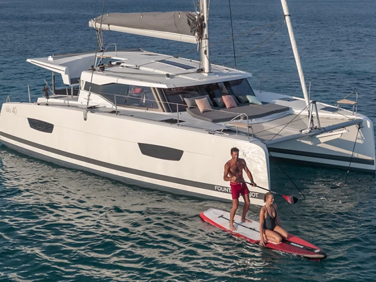 Fountaine Pajot Isla 40 in Adaköy on SamBoat