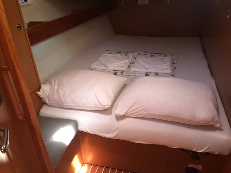 Sailboat rental in Turgutreis - Bavaria Cruiser 45