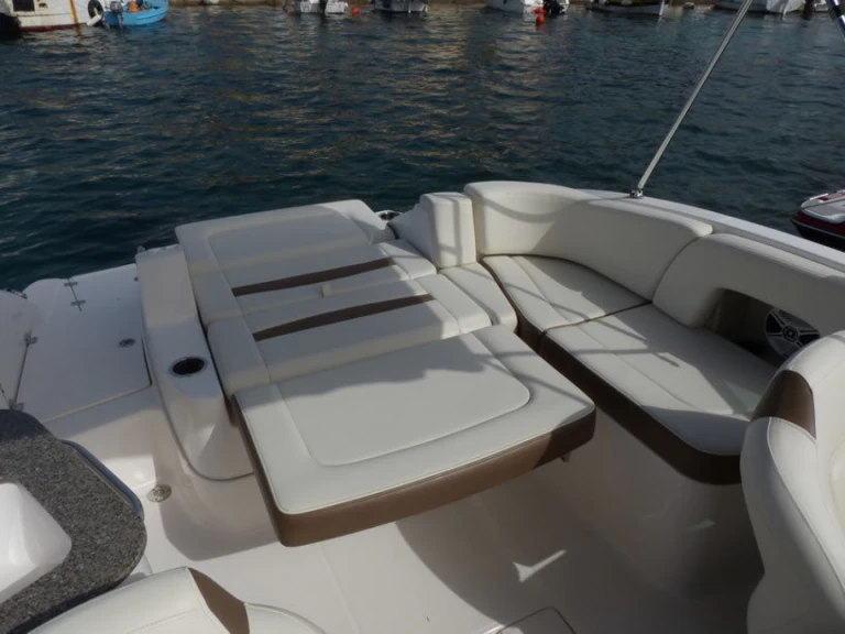 Bareboat Rental Motorboat Chaparral with a boat licence