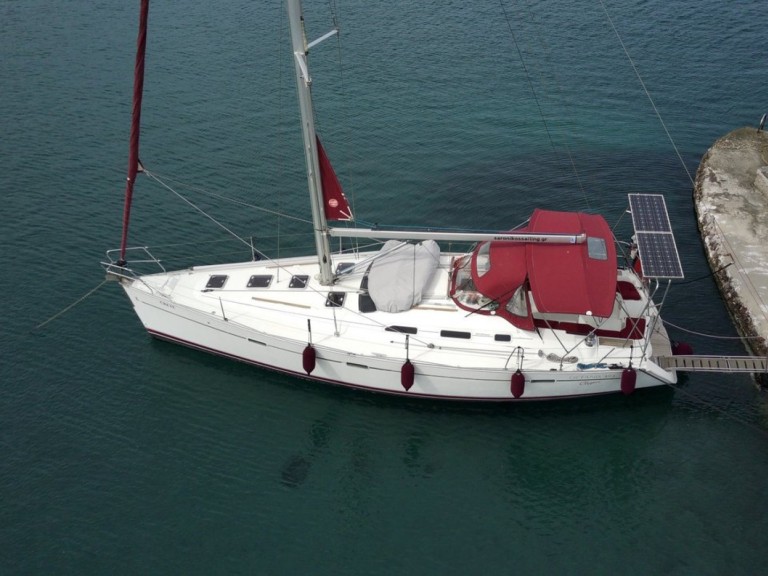 Rent a Bénéteau Oceanis 393 Clipper Palaio Faliro