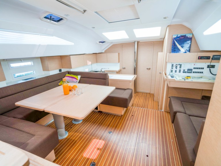 Sailboat rental with or without captain Elan Biograd na Moru