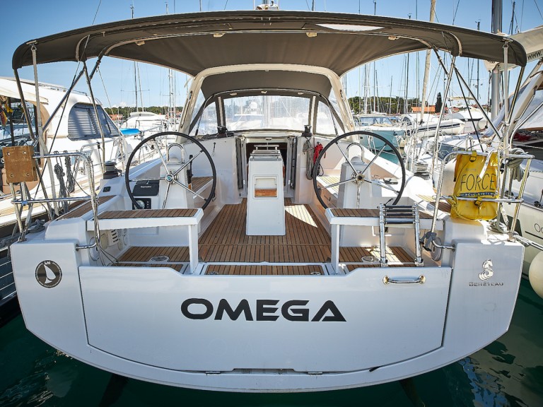 Yacht charter Biograd na Moru cheap Oceanis 38