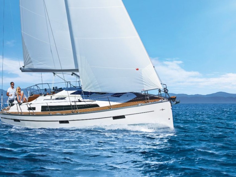 Sailboat rental in Pirovac - Bavaria Cruiser 37