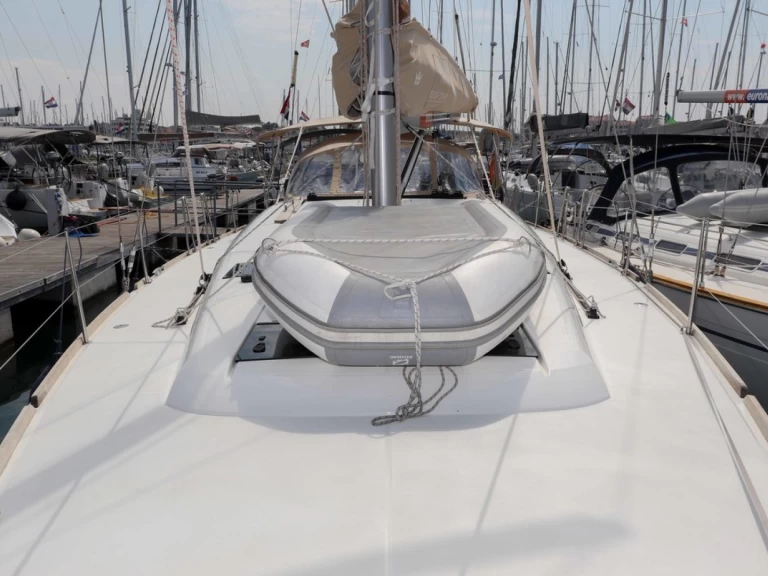 Sailboat rental in Biograd na Moru - Dufour Dufour 460 Grand Large