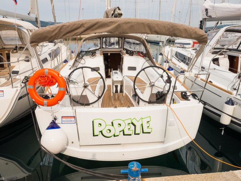 Sailboat rental in Pirovac - Jeanneau Sun Odyssey 349