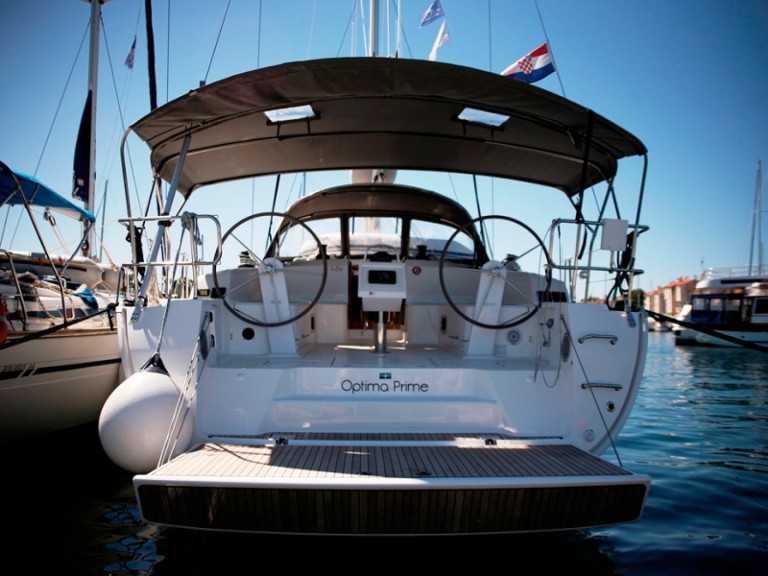 Rent a Bavaria Cruiser 46 Kaštela
